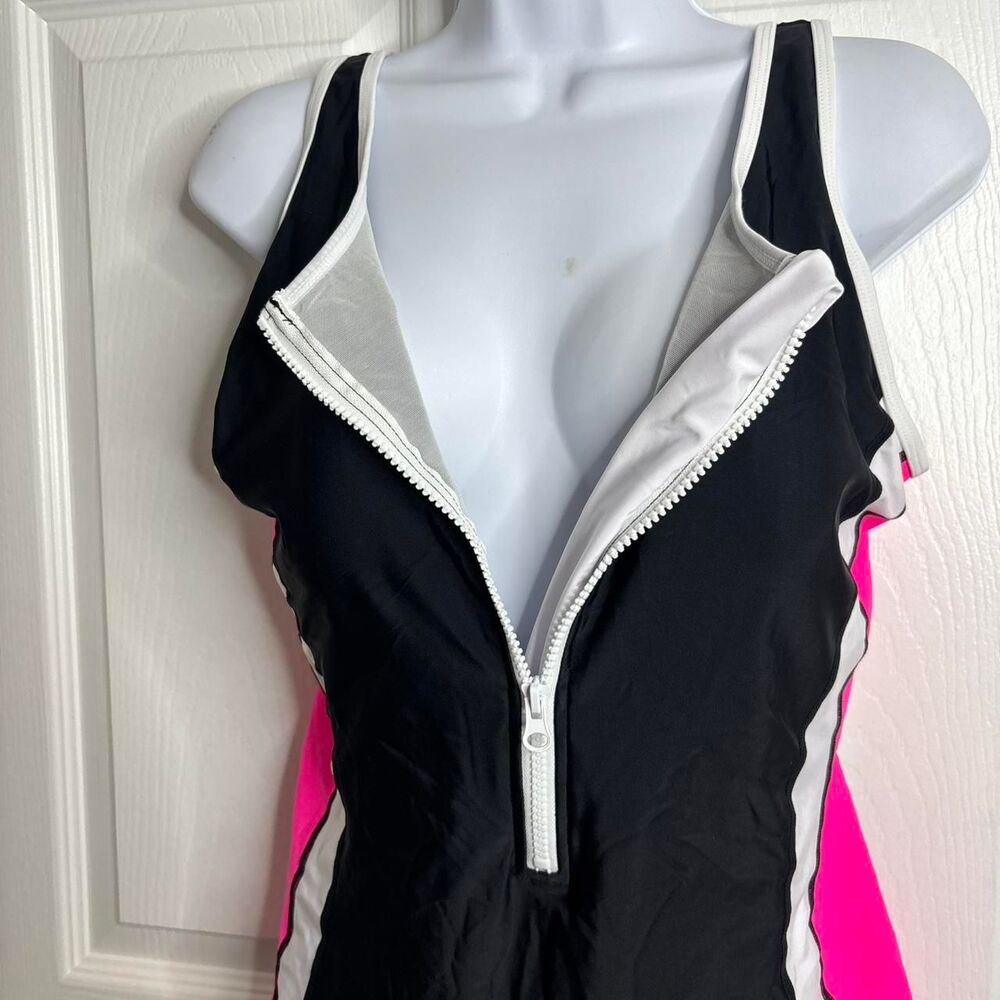 Size L Attraco Black and Hot Pink Zip Front One Piece Swimsuit Brand New - Picture 4 of 7